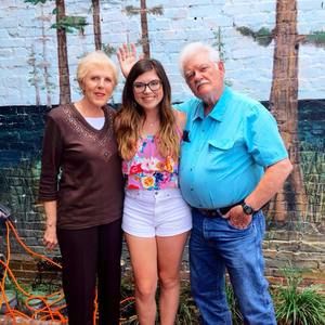 Meet your Posher, Claire